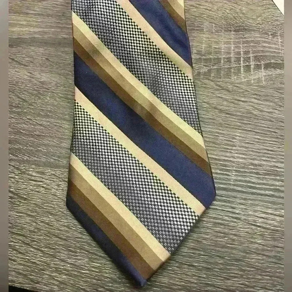 Pronto Uomo Tie. 100%Silk. - Picture 1 of 4
